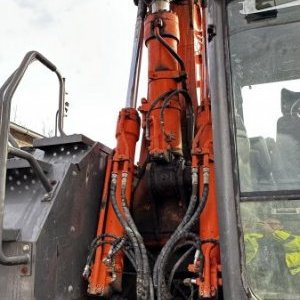 foto 19t Hitachi ZX 170W-3 excavator