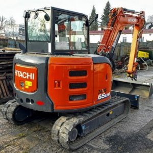 foto 6.5t Hitachi ZX65USB-6 CLR mini excavator